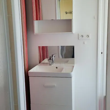 Studio Saint-jean-de-monts, 1 Piece, 2 Personnes - Fr-1-83-165 Apartamento